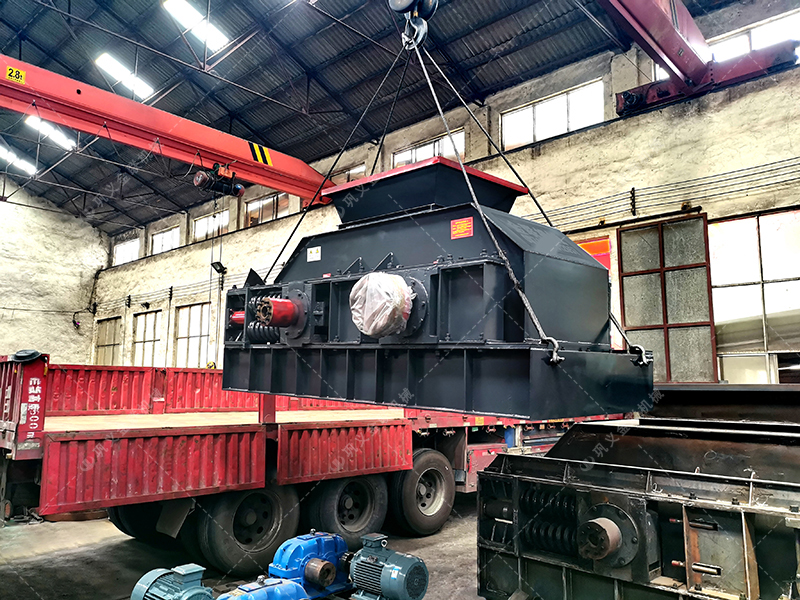 對(duì)輥機(jī)日產(chǎn)量多少？能出3mm以下機(jī)制砂嗎？