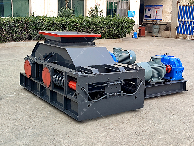 800x600型彈簧式對輥破碎機(jī)設(shè)備發(fā)貨圖片