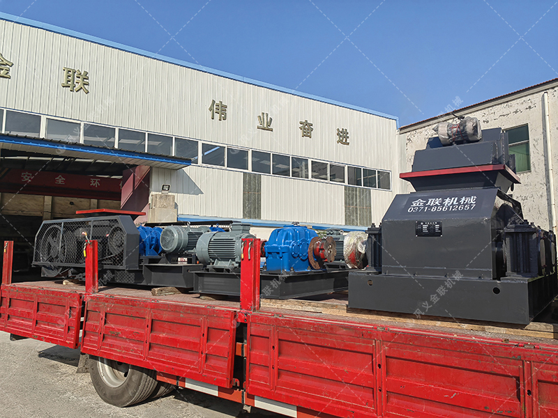2PG0806中型對輥破碎制砂機(jī)發(fā)貨圖片