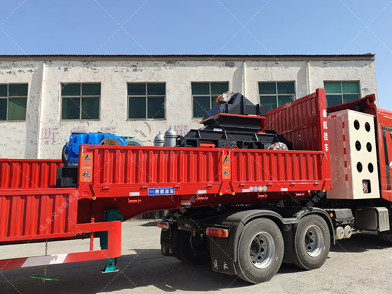 2PG1007中型液壓對輥破碎機設備發貨圖片