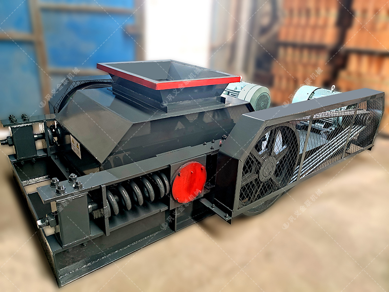 炭渣塊破碎選用雙齒輥破碎機(jī),其工作原理及優(yōu)勢(shì)有哪些? 炭渣塊破碎選用雙齒輥破碎機(jī),其工作原理及優(yōu)勢(shì)有哪些?