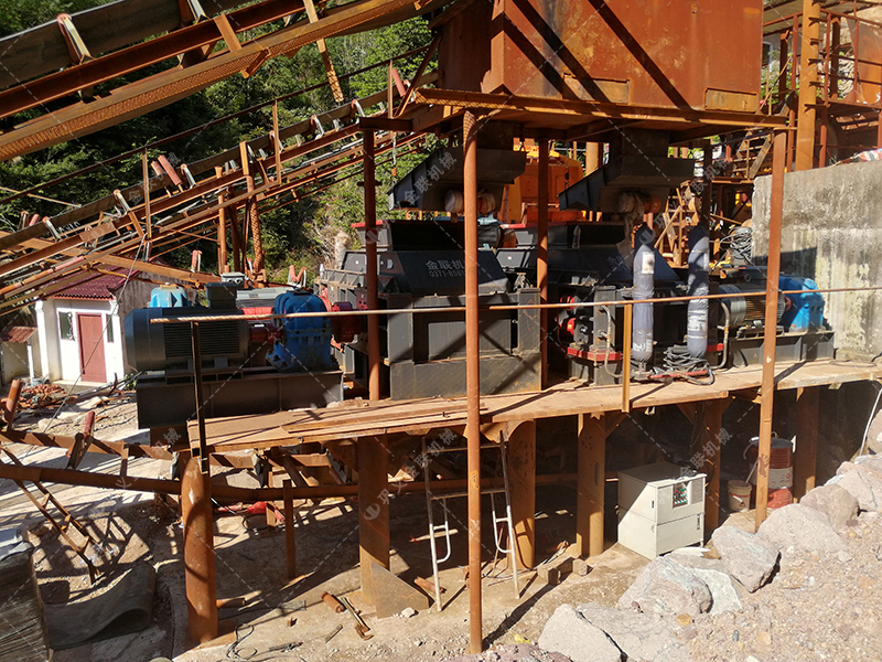 液壓對輥破碎機：破解 “堵塞、磨損、成品差” 三大難題