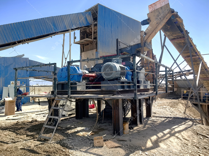 液壓對輥破碎機：破解 “堵塞、磨損、成品差” 三大難題